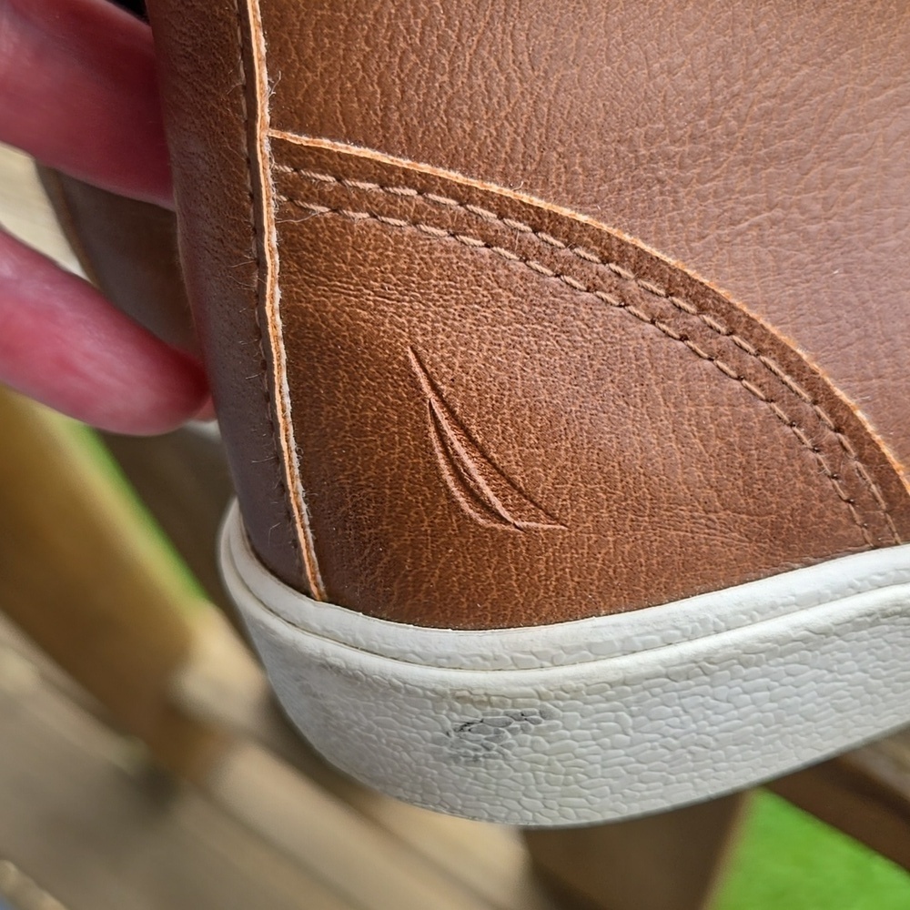 NAUTICA Mens Youth Sz 4 Brown Faux Leather Breakwater Ankle Chukka Lace Up UC - Picture 3 of 9